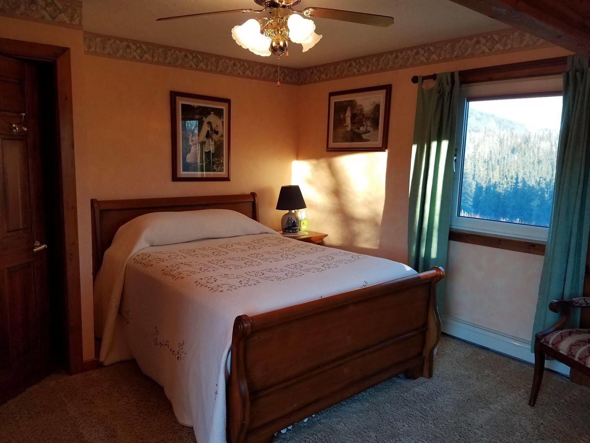 Denali Touch Of Wilderness B&B Хийли Екстериор снимка