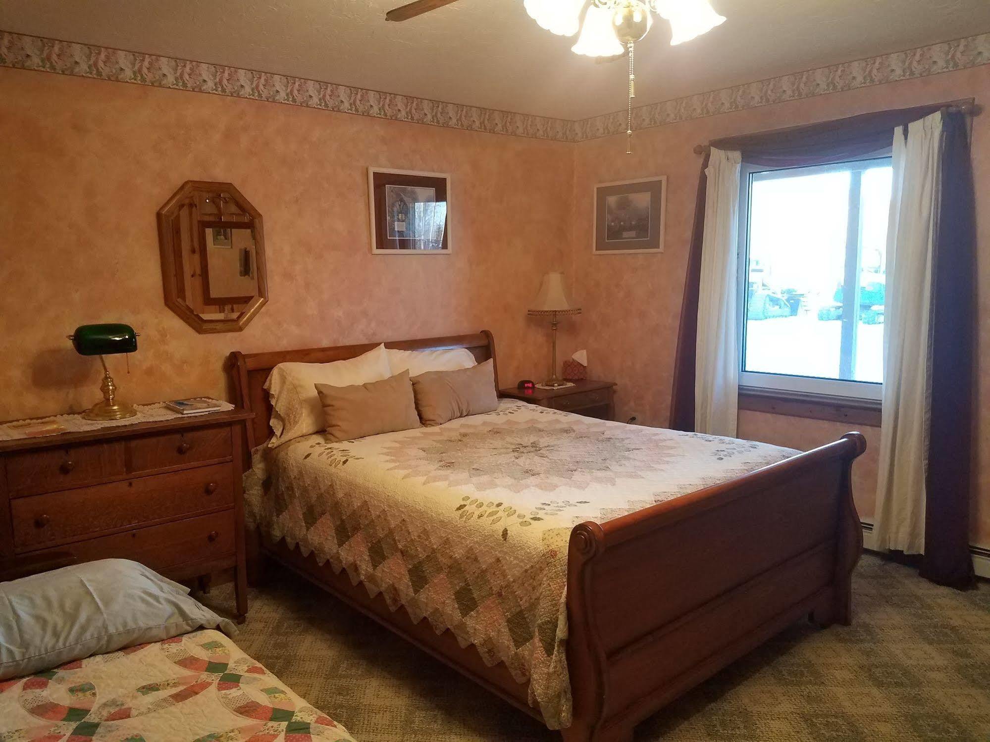 Denali Touch Of Wilderness B&B Хийли Екстериор снимка
